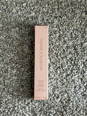 NEW Moroccanoil Vanilla Date Lip Balm